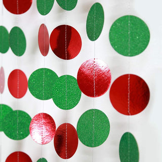 Circle Garland Banners Set in Green and Red (52ft) 6