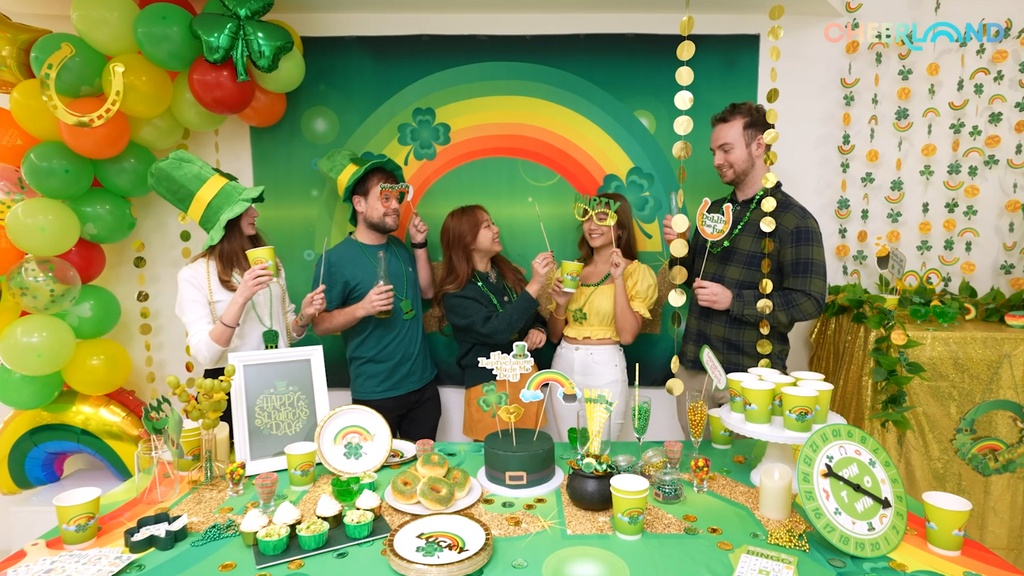 St. Patrick’s Day Paper Wreath Green Lucky Leprechaun video