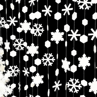 Snowflake Garlands Set in White (52ft) 5