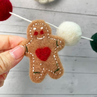 Wool Christmas Garland With Gingerman, Flower, Pompom and cookie (8ft) 4