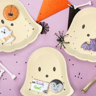 Ghost Shaped Paper Plates (24pc)