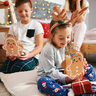 Gingerbread Man Gift Bag for Christmas Party Decorations (4 Pcs)
