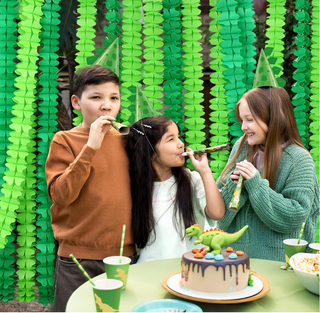 Green Party Hanging Shamrock Backdrop (Set of 4)