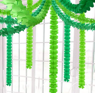 Green Party Hanging Shamrock Backdrop (Set of 4)