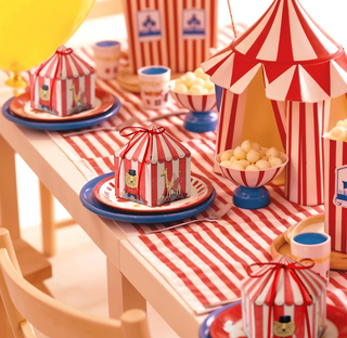 Circus Tent Carnival Animal Red and White Striped Gift Box (8pcs)